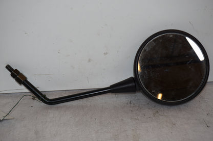 Framsidan på Backspegel från en BMW F 650 CS -2002 motorcykel.