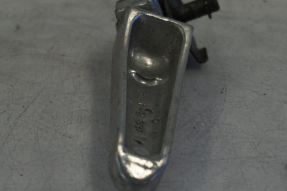 Höger sida på Fotpinne från en Suzuki SV 650 -1999 motorcykel.