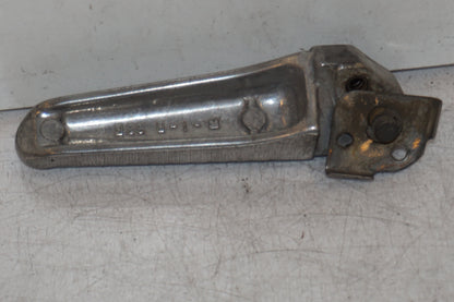 Höger sida på Fotpinne från en Suzuki GSX-R 600 -1999 motorcykel.