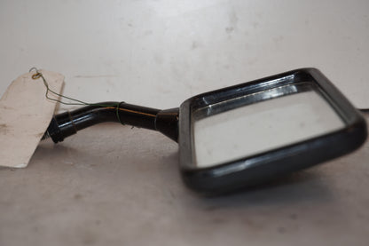 Snett uppifrån på Backspegel från en Yamaha XV1000 -1983 motorcykel.