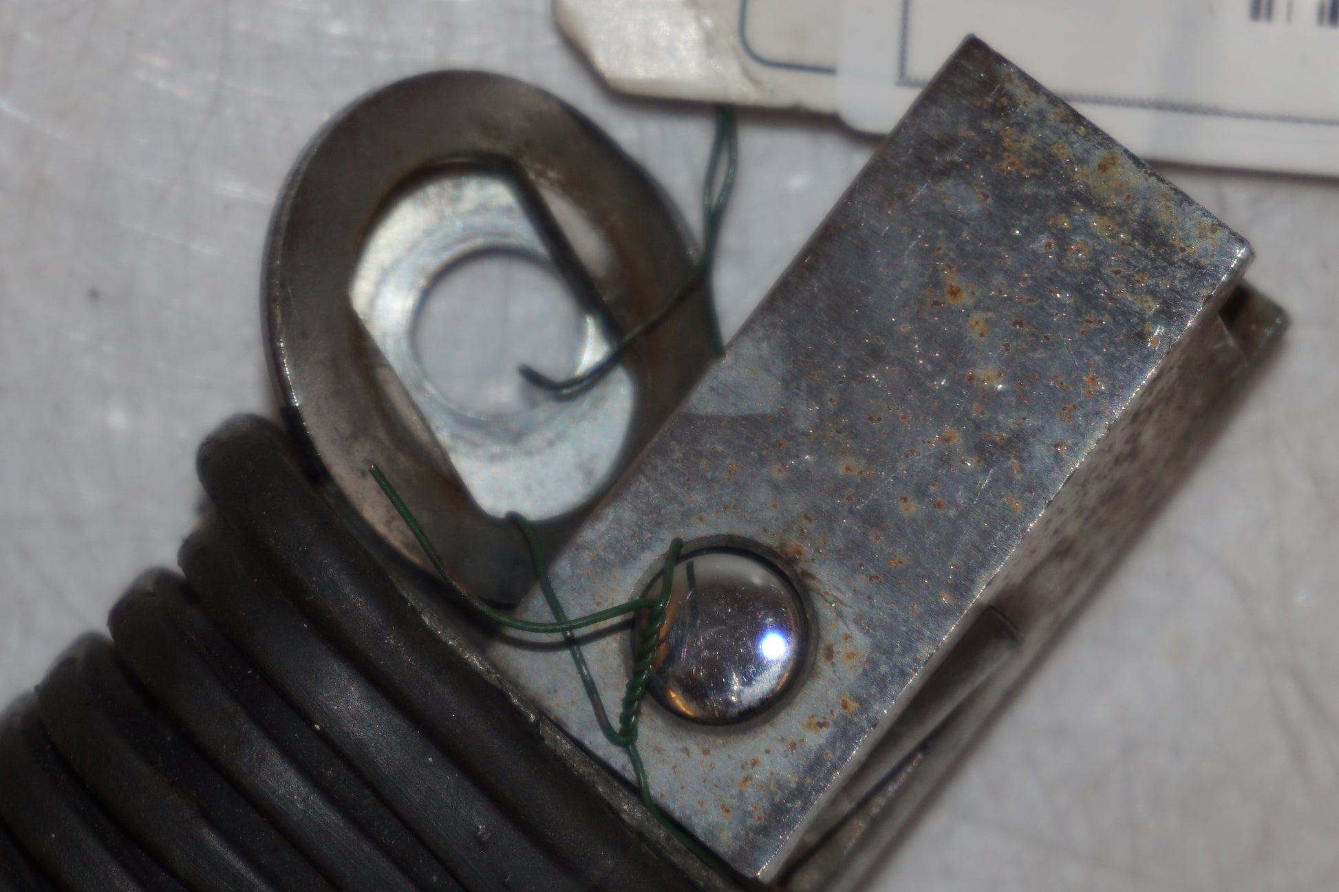 Snett uppifrån på Fotpinne från en Suzuki LS 650 -1999 motorcykel.