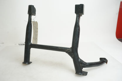 Framsidan på Centralstöd från en Triumph Sprint ST -2007 motorcykel.