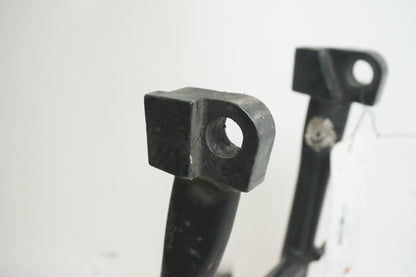 Snett uppifrån på Centralstöd från en Triumph Sprint ST -2007 motorcykel.