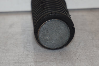 Höger sida på Fotpinne från en Suzuki DR 750 S -1989 motorcykel.