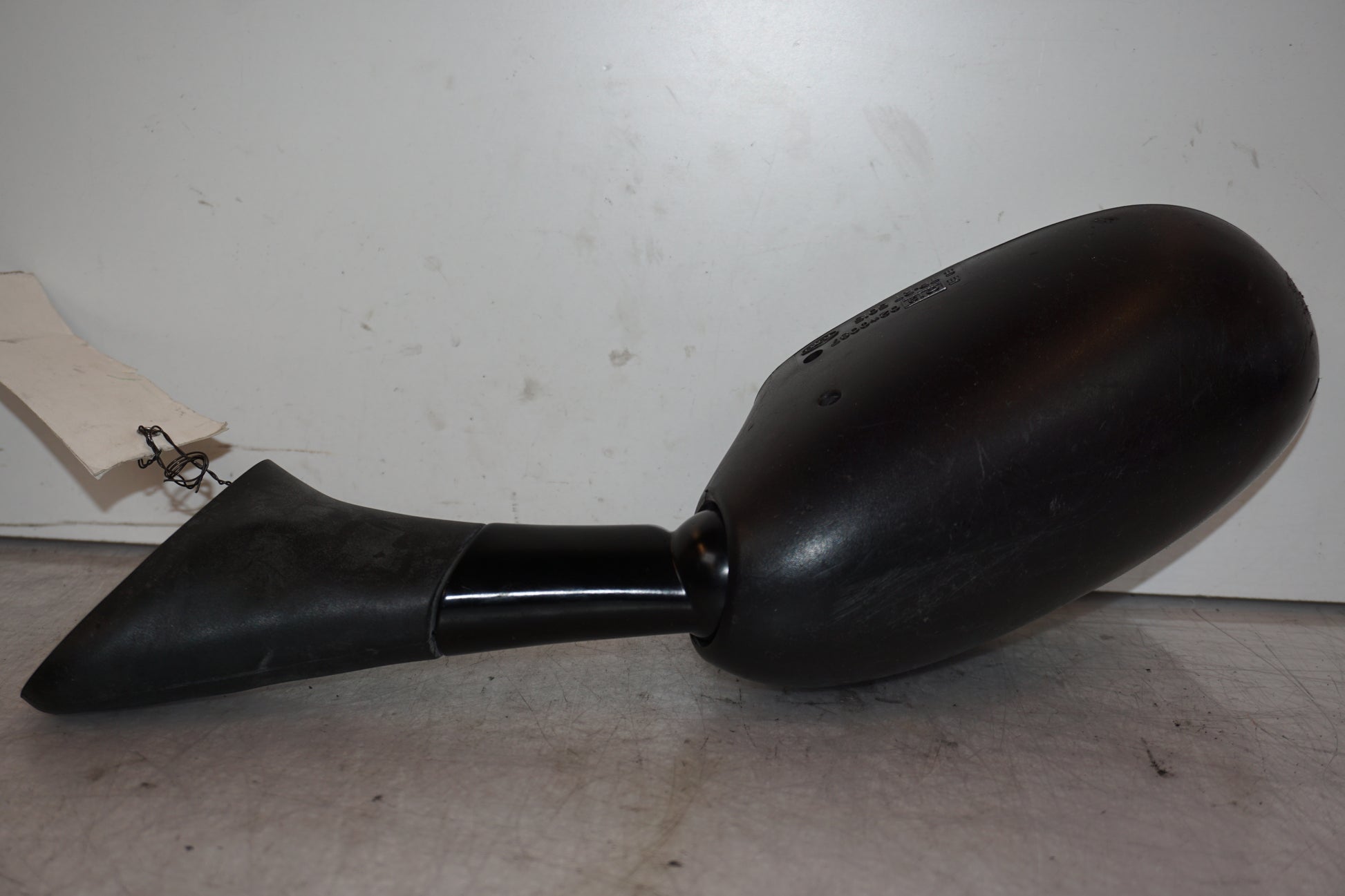 Höger sida på Backspegel från en Kawasaki ZR-X 1200 S -2001 motorcykel.