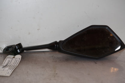 Framsidan på Backspegel från en Kawasaki Ninja 300 -2013 motorcykel.