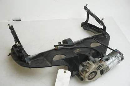 Framsidan på Vindrutemotor från en BMW R 1100 RT -1999 motorcykel.