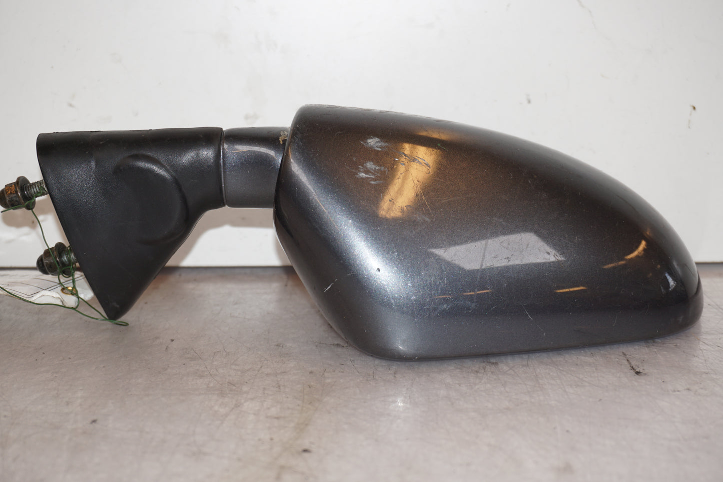 Vänster sida på Backspegel från en Kawasaki GPZ 900 -1985 motorcykel.