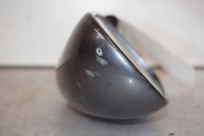 Snett nerifrån på Backspegel från en Kawasaki GPZ 900 -1985 motorcykel.