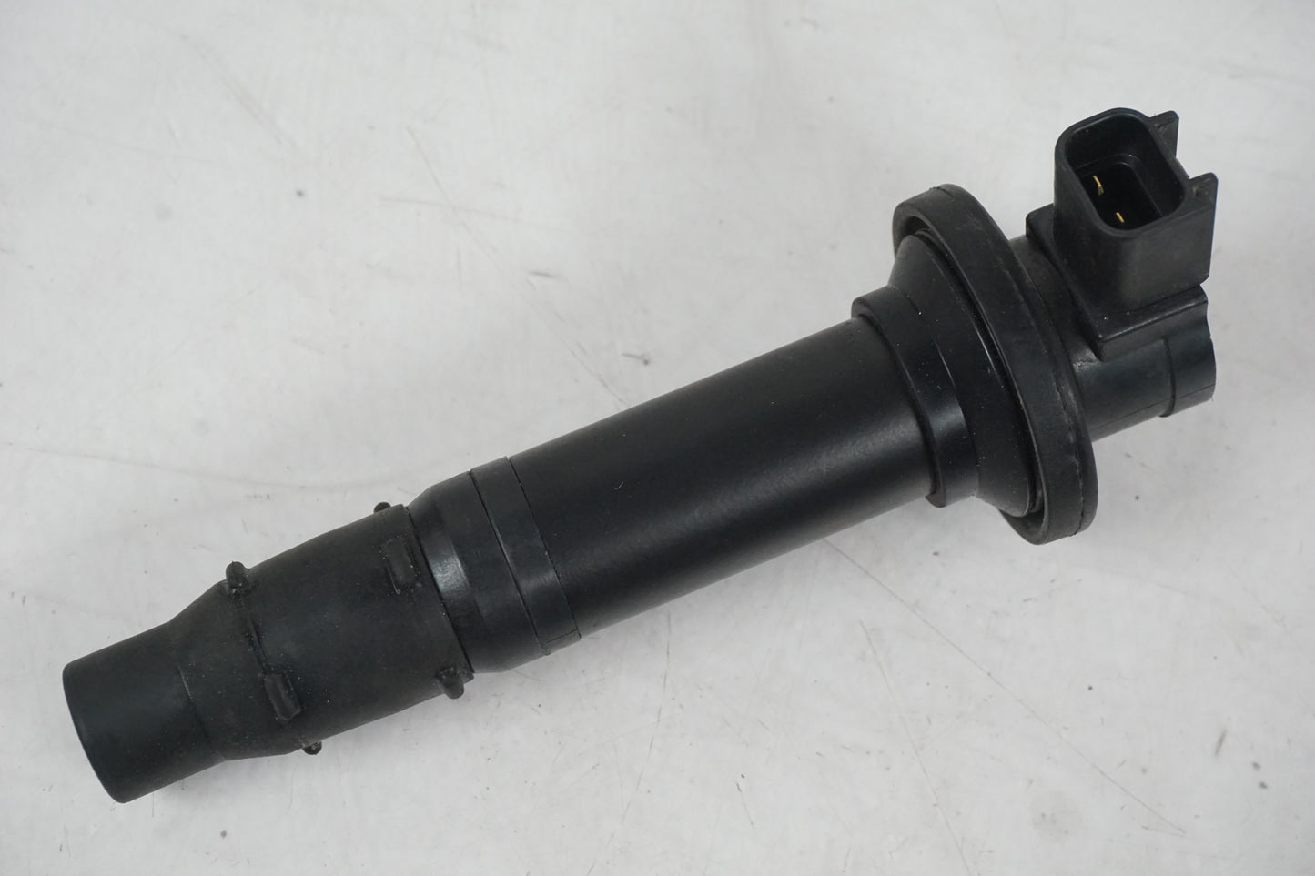 Framsidan på Tändspole från en Yamaha YZF R6 -2001 motorcykel.