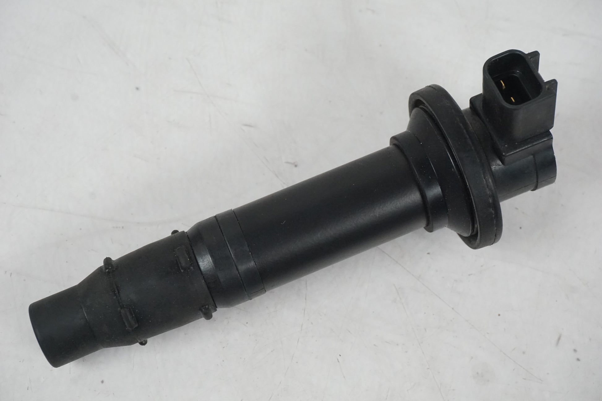 Framsidan på Tändspole från en Yamaha YZF R6 -2001 motorcykel.