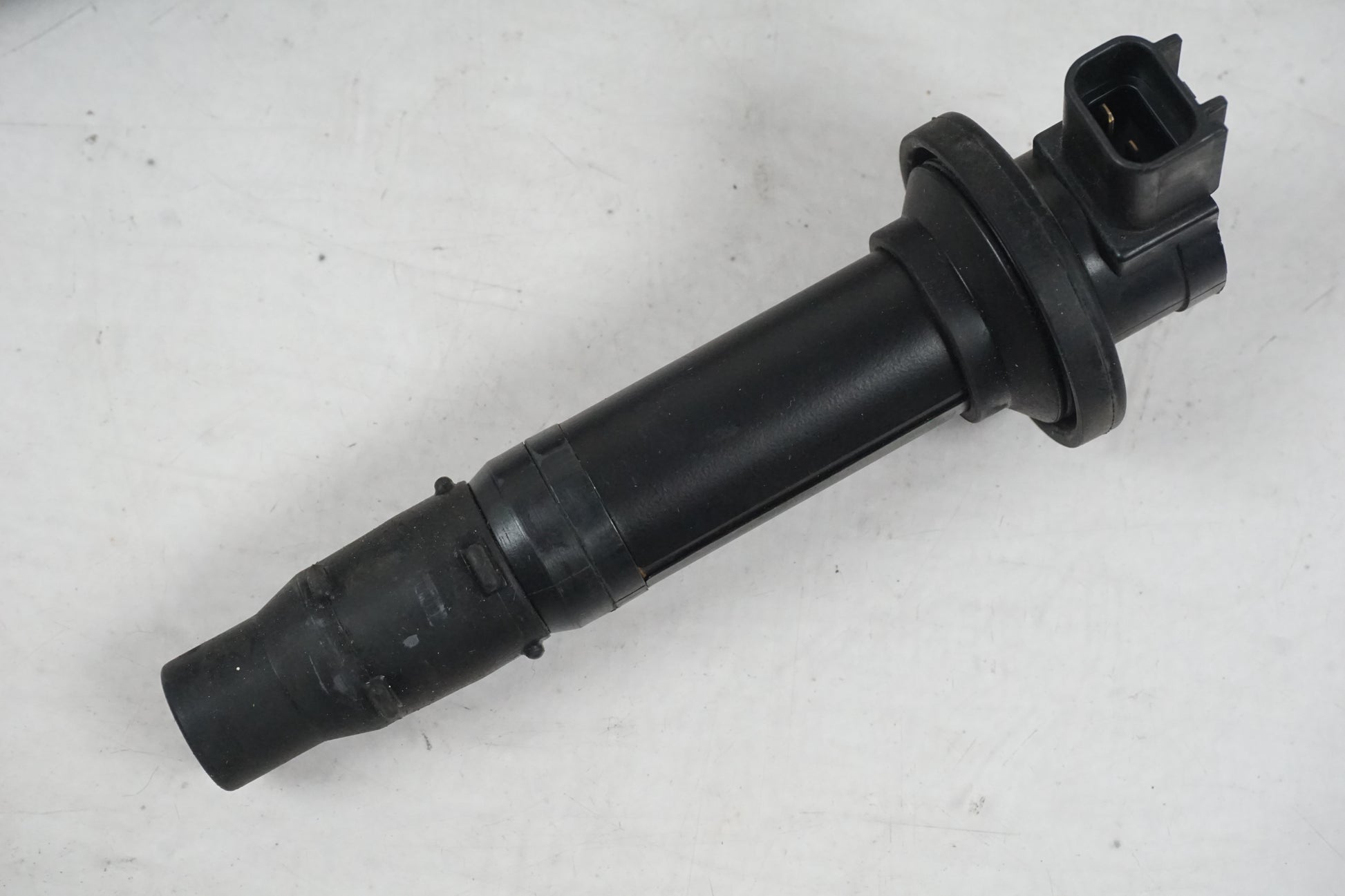 Framsidan på Tändspole från en Yamaha YZF R6 -2001 motorcykel.