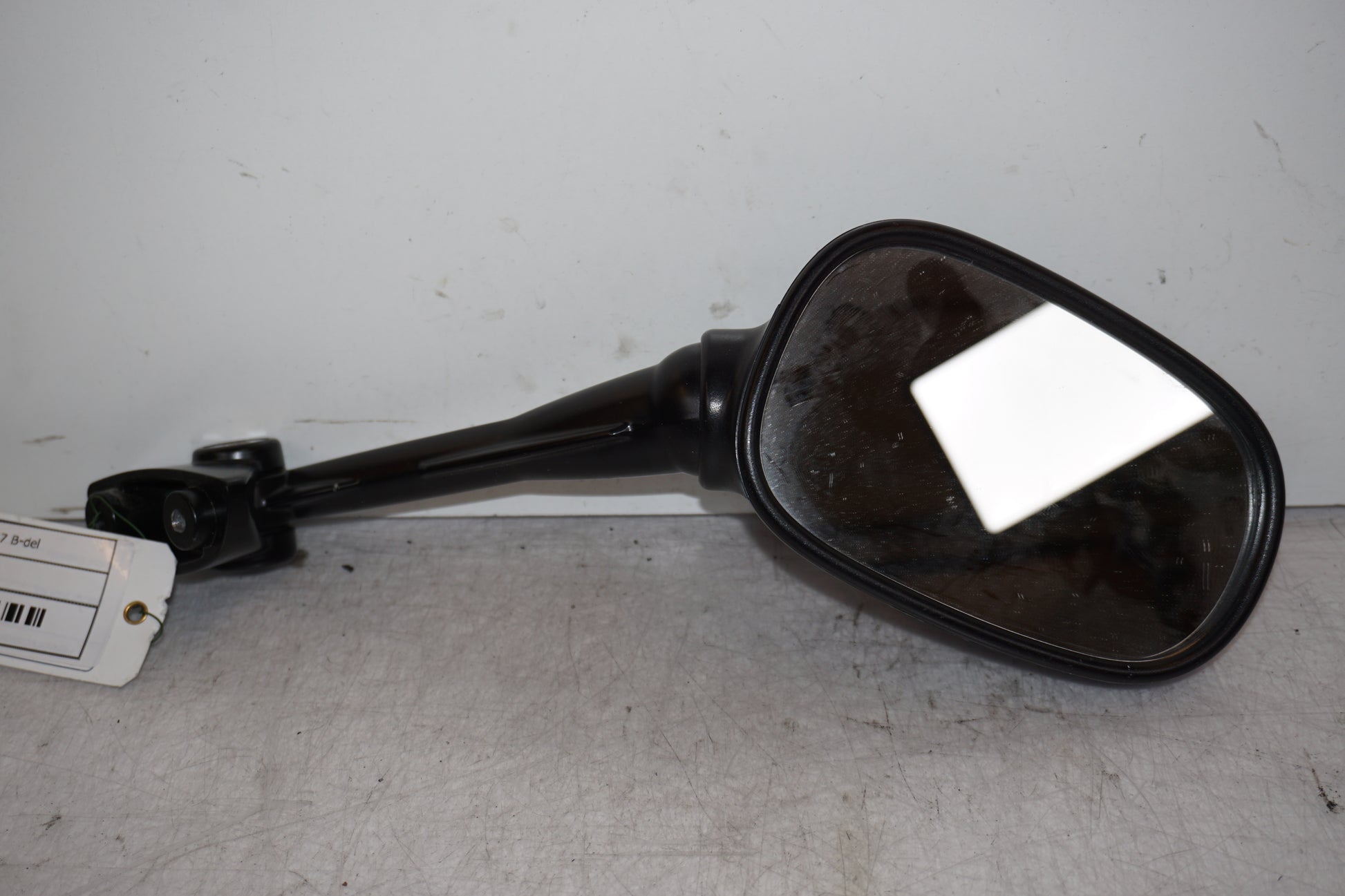 Framsidan på Backspegel från en BMW F 800 ST -2007 motorcykel.