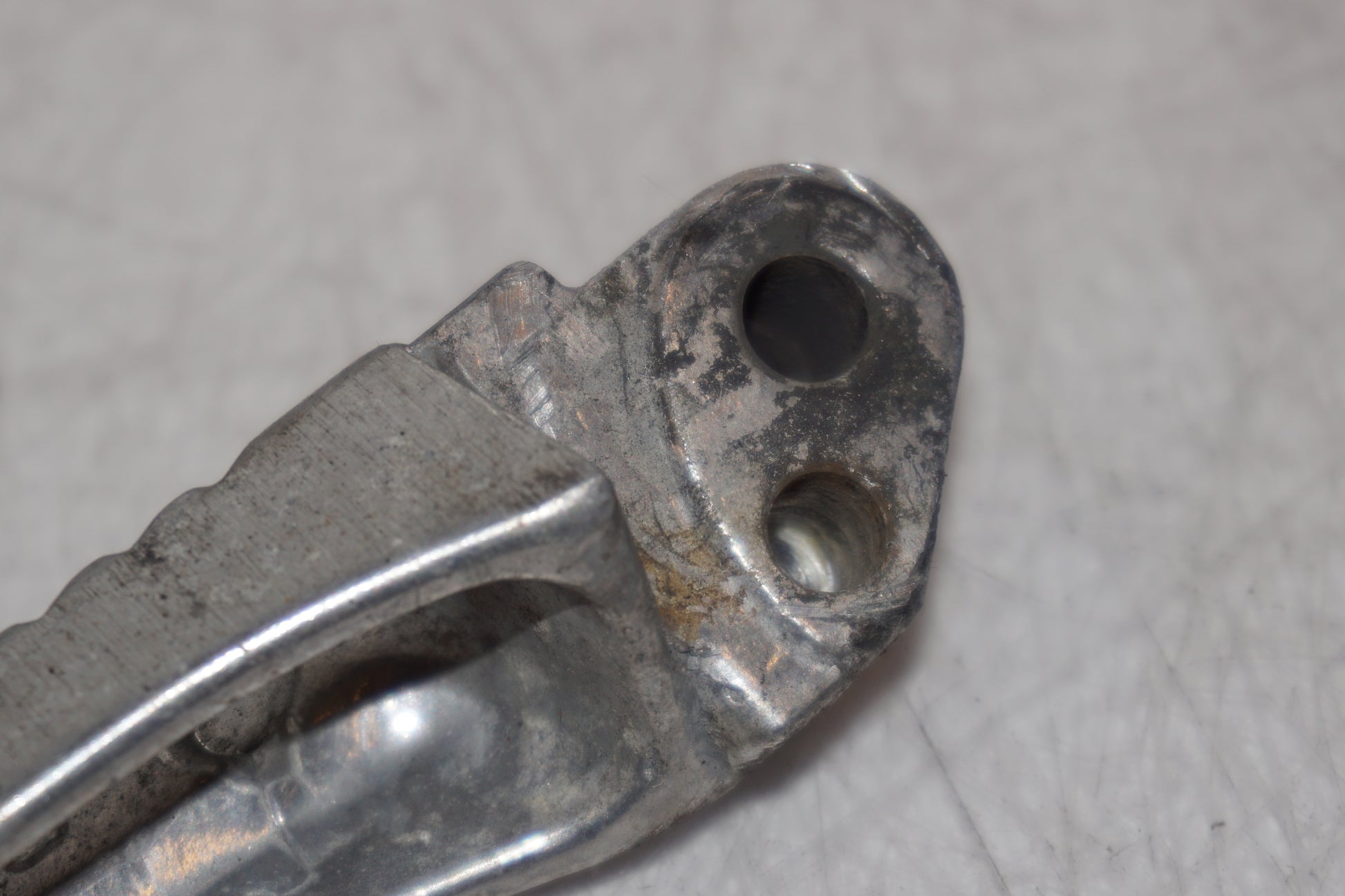 Snett uppifrån på Fotpinne från en Suzuki GSX-R 600 -1999 motorcykel.