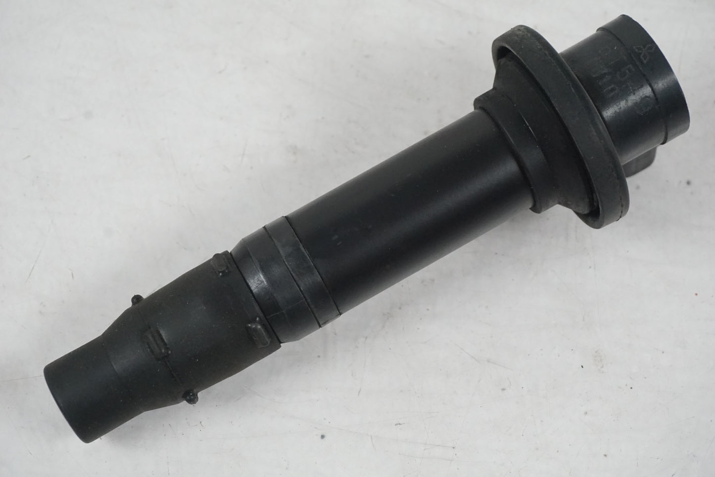 Baksidan på Tändspole från en Yamaha YZF R6 -2001 motorcykel.