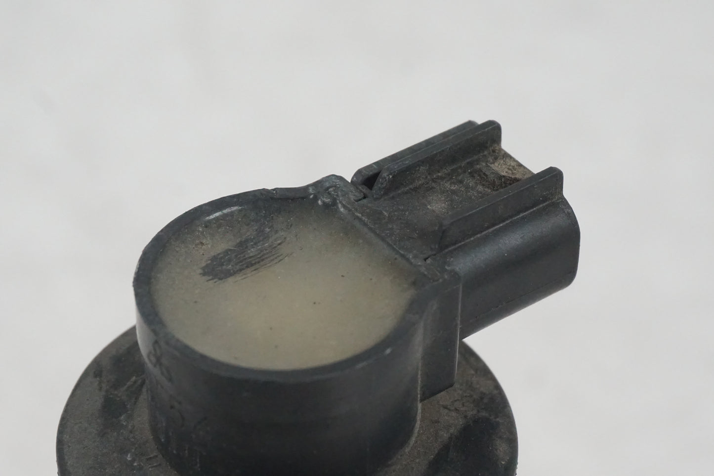 Höger sida på Tändspole från en Yamaha YZF R6 -2001 motorcykel.