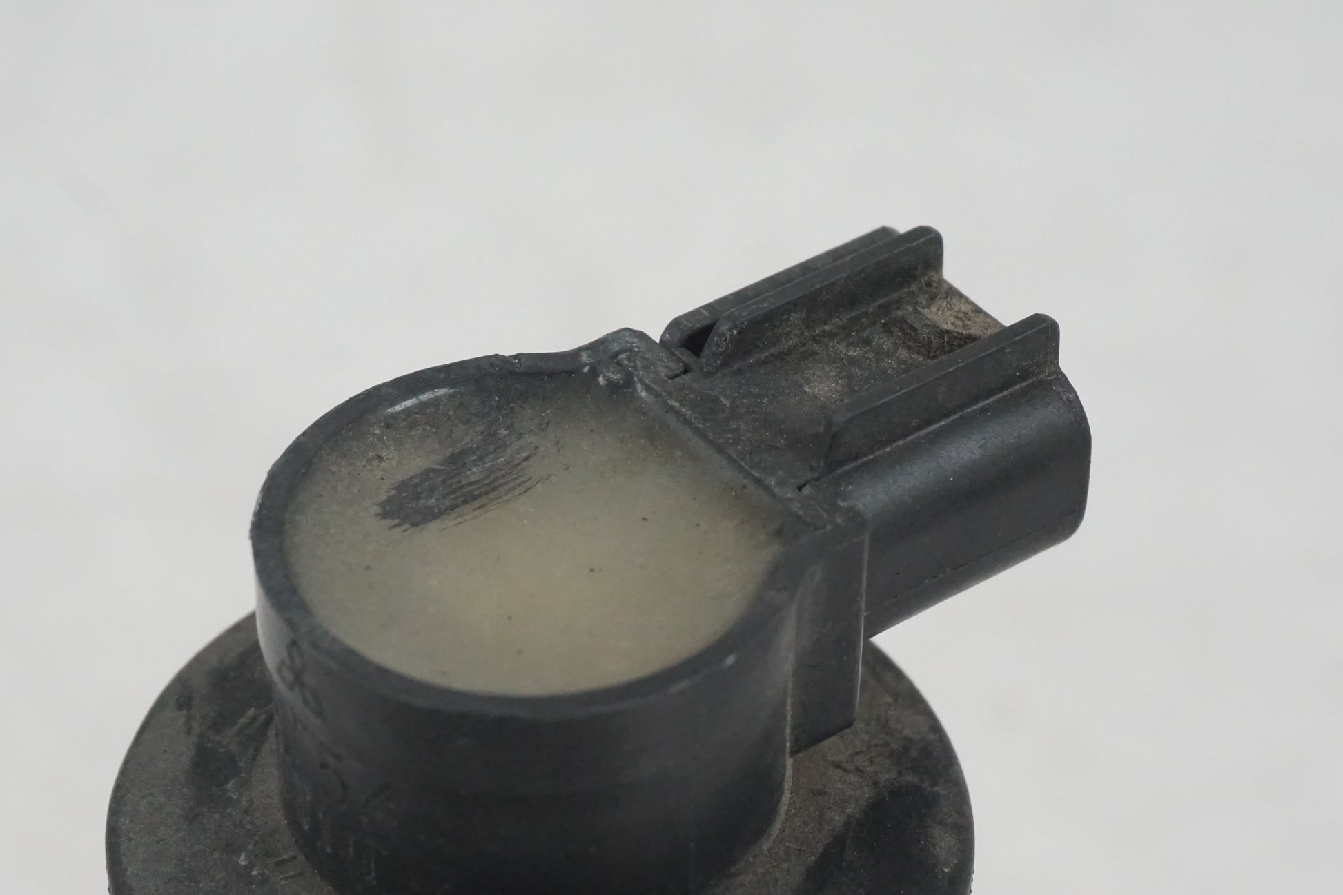 Höger sida på Tändspole från en Yamaha YZF R6 -2001 motorcykel.