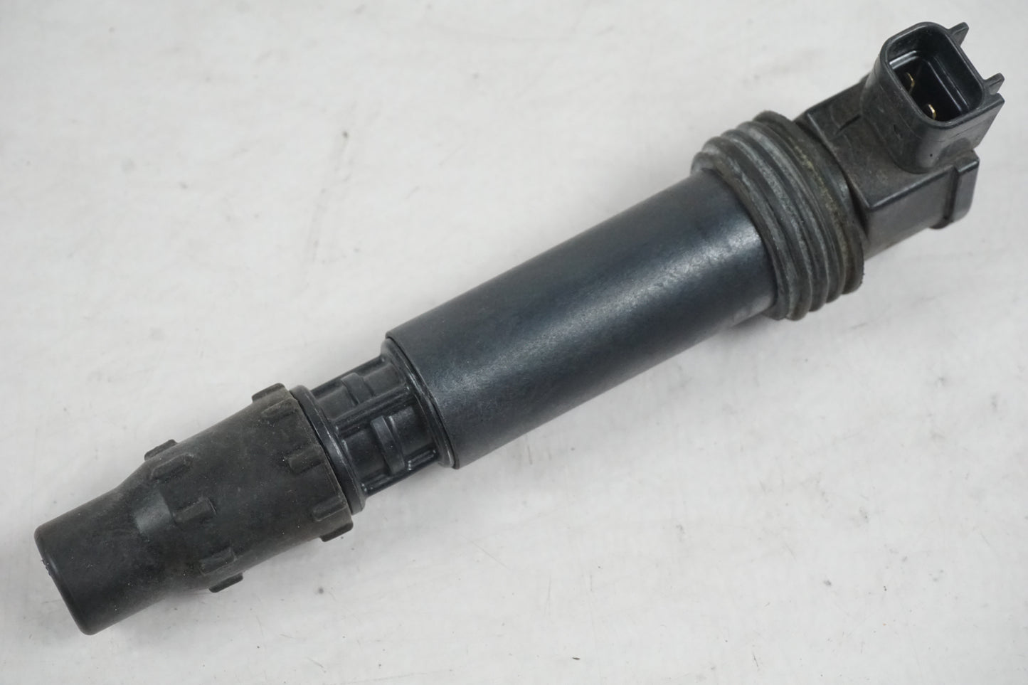 Framsidan på Tändspole från en Triumph Daytona 675 -2011 motorcykel.