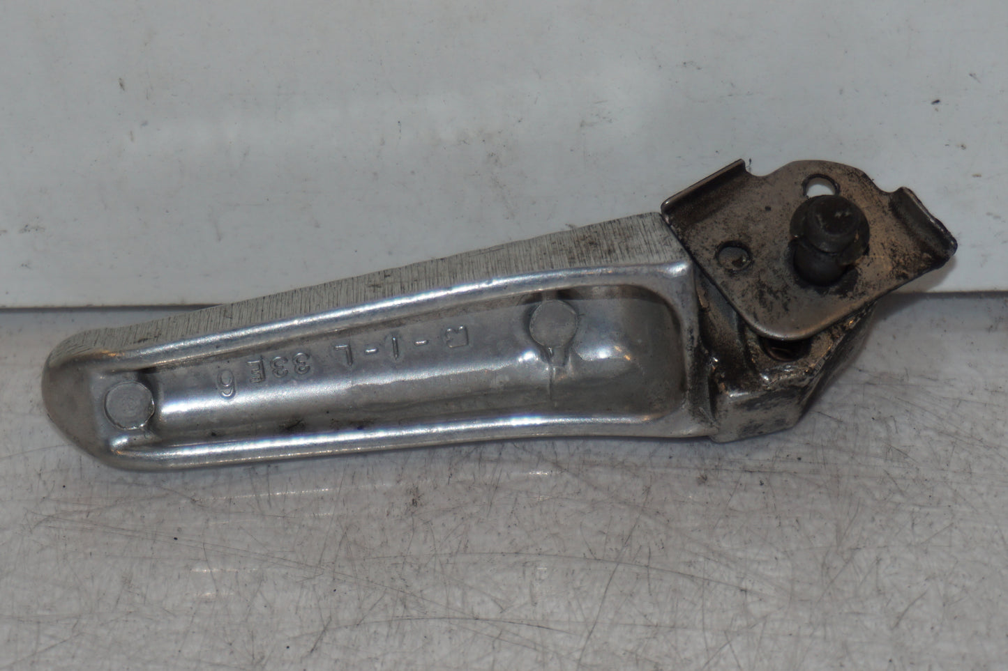 Baksidan på Fotpinne från en Suzuki GSX-R 600 -2000 motorcykel.