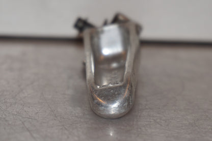 Höger sida på Fotpinne från en Suzuki GSX-R 600 -2000 motorcykel.