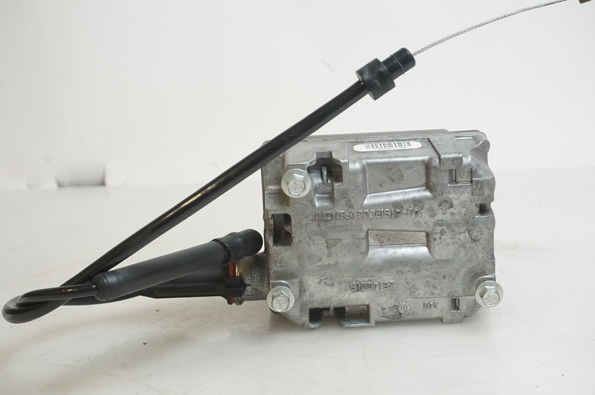 Snett uppifrån på Farthållarservo från en BMW R 1200 RT -2013 motorcykel.