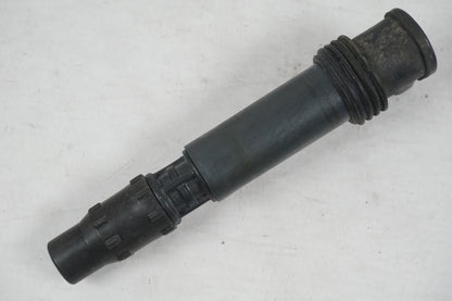 Baksidan på Tändspole från en Triumph Daytona 675 -2007 motorcykel.