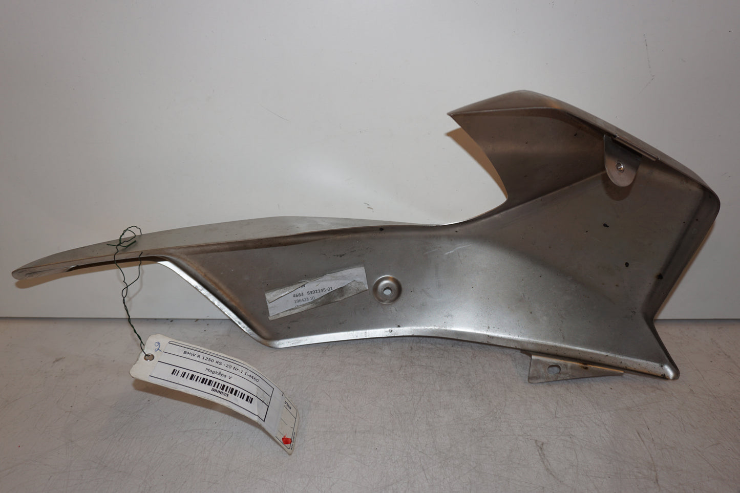 Baksidan på Magkåpa från en BMW R 1250 RS -2020 motorcykel.