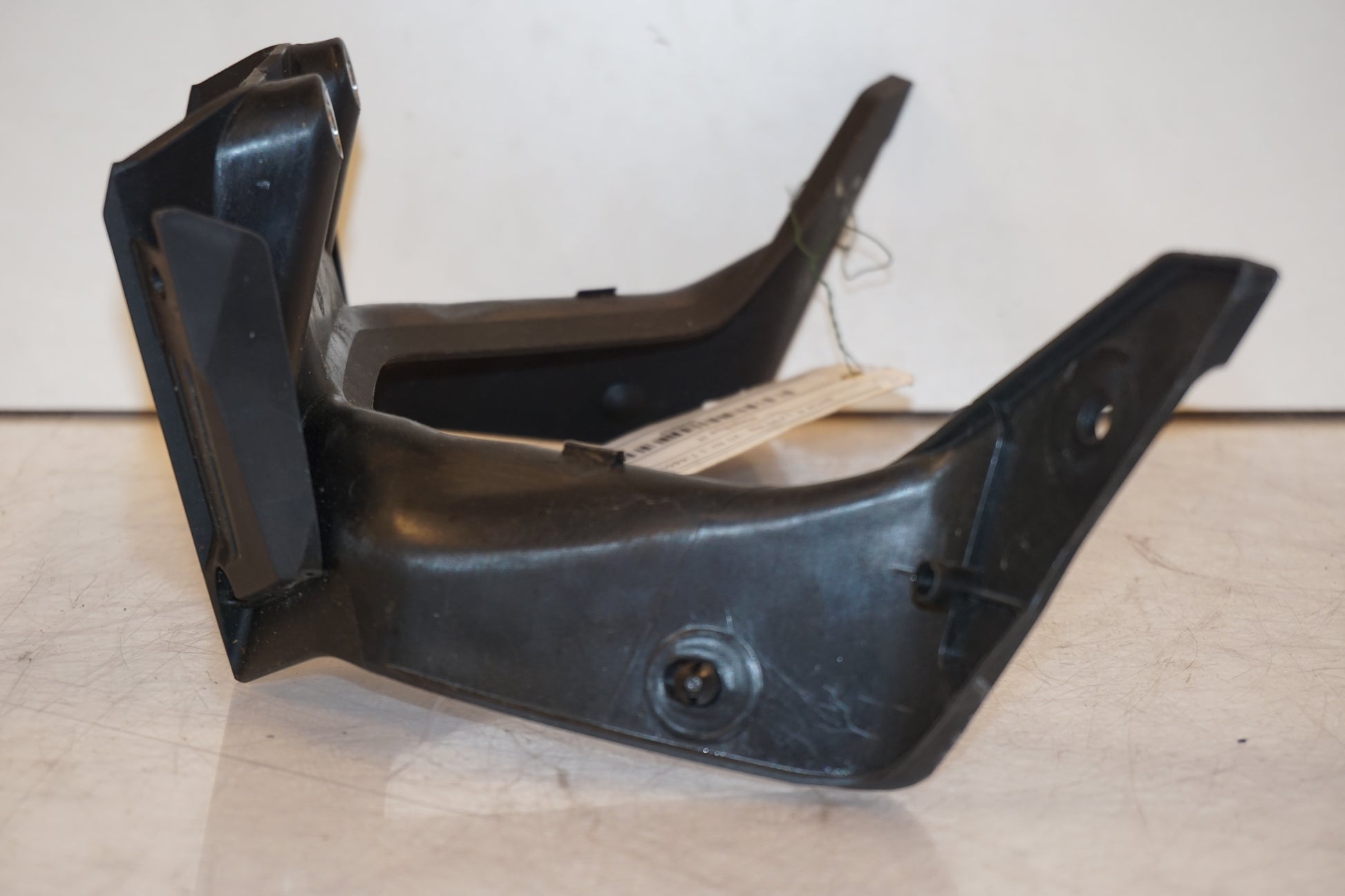 Snett uppifrån på Magkåpa från en BMW R 1250 RS -2020 motorcykel.