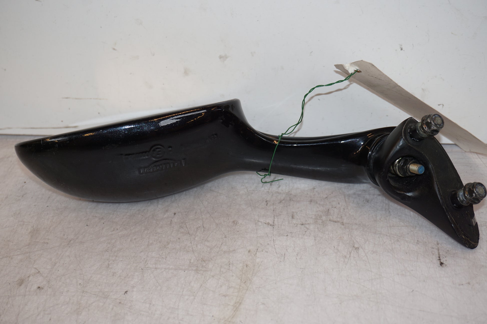 Baksidan på Backspegel från en Triumph TT 600 -2000 motorcykel.