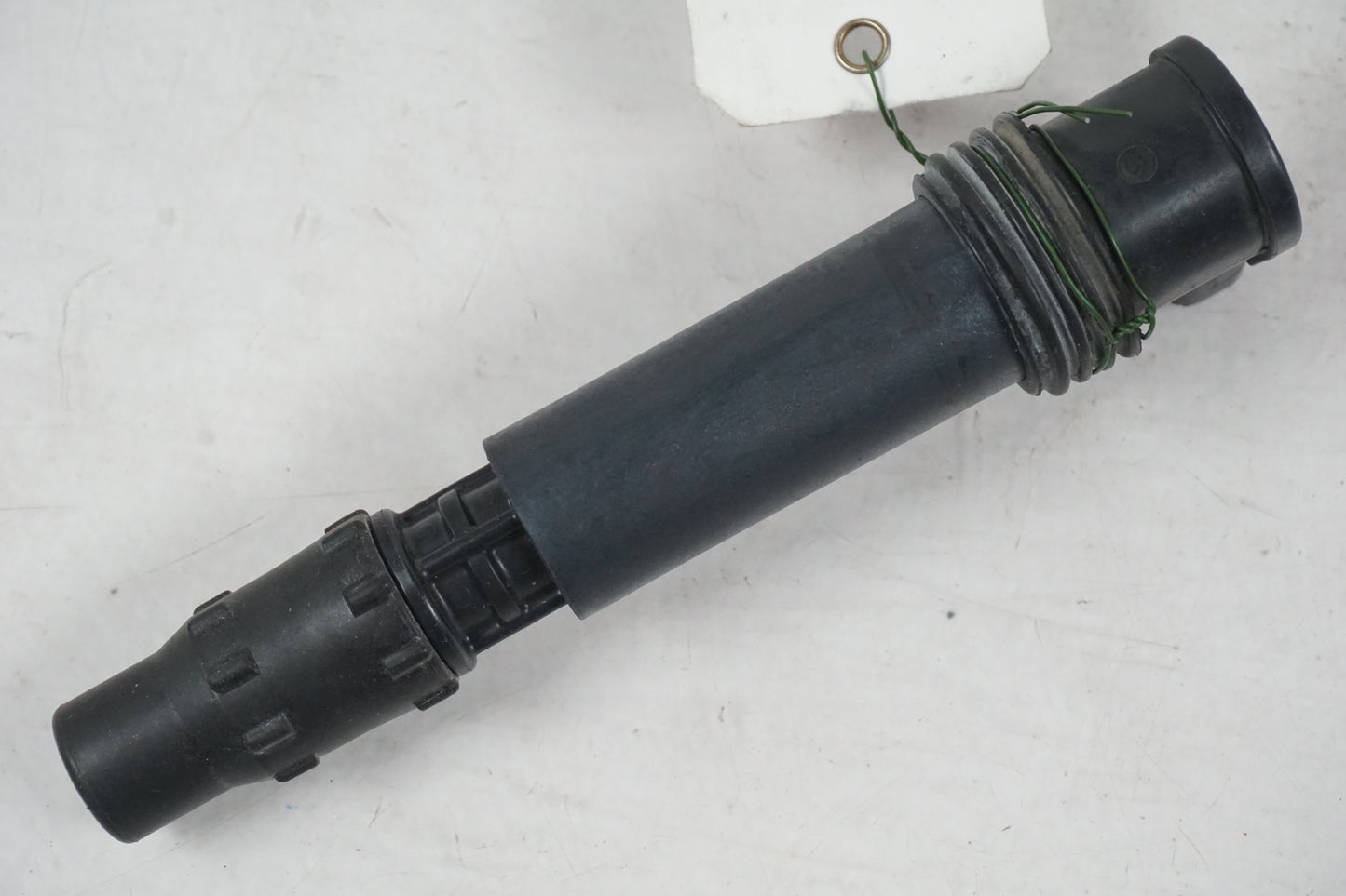 Baksidan på Tändspole från en Triumph Daytona 675 -2009 motorcykel.