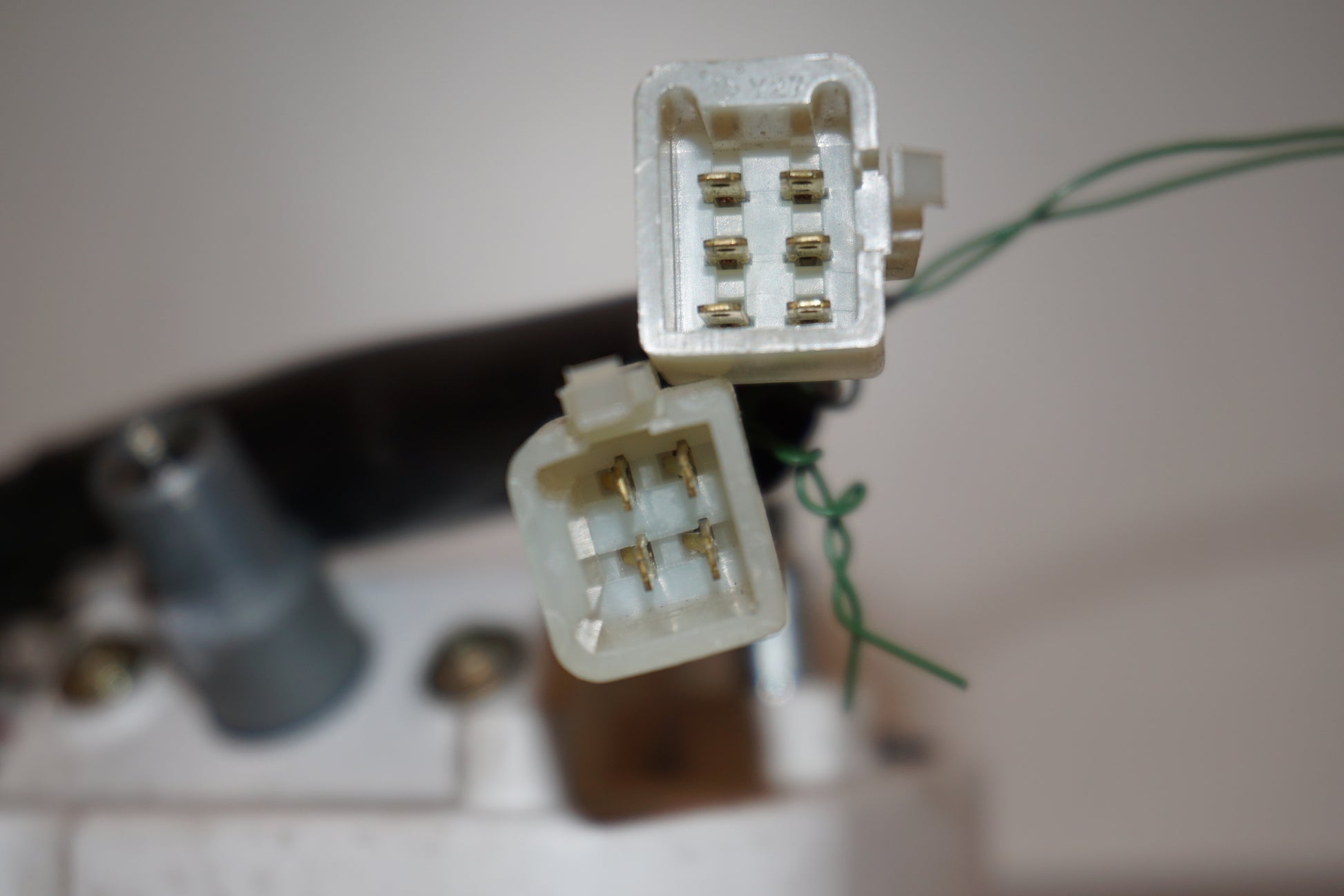 Extrabild1 på Instrumentpanel från en Kawasaki GPZ 500 -1993 motorcykel.