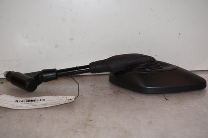 Baksidan på Backspegel från en Suzuki GSR 600 -2008 motorcykel.