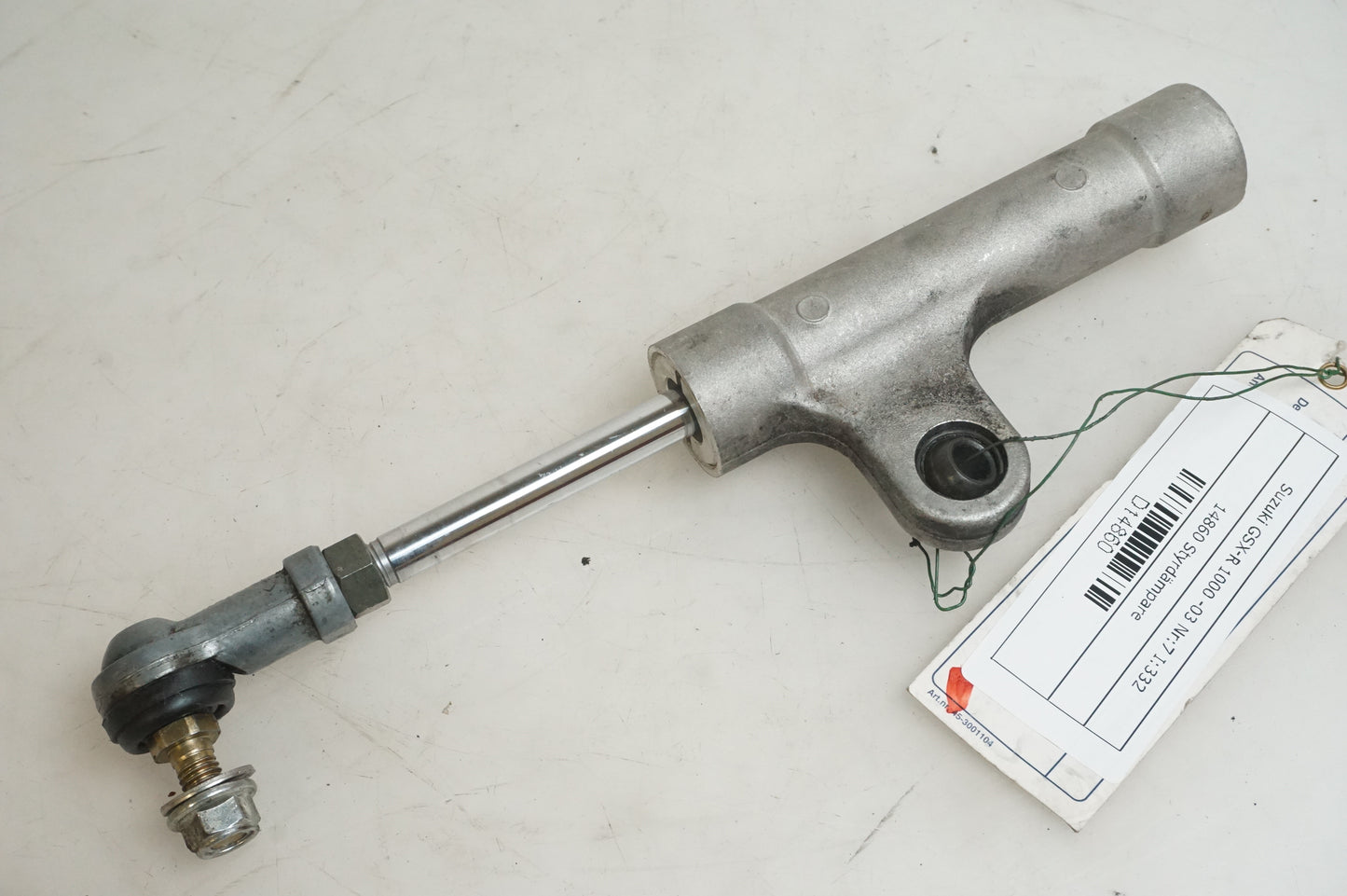 Framsidan på Styrdämpare från en Suzuki GSX-R 1000 -2003 motorcykel.