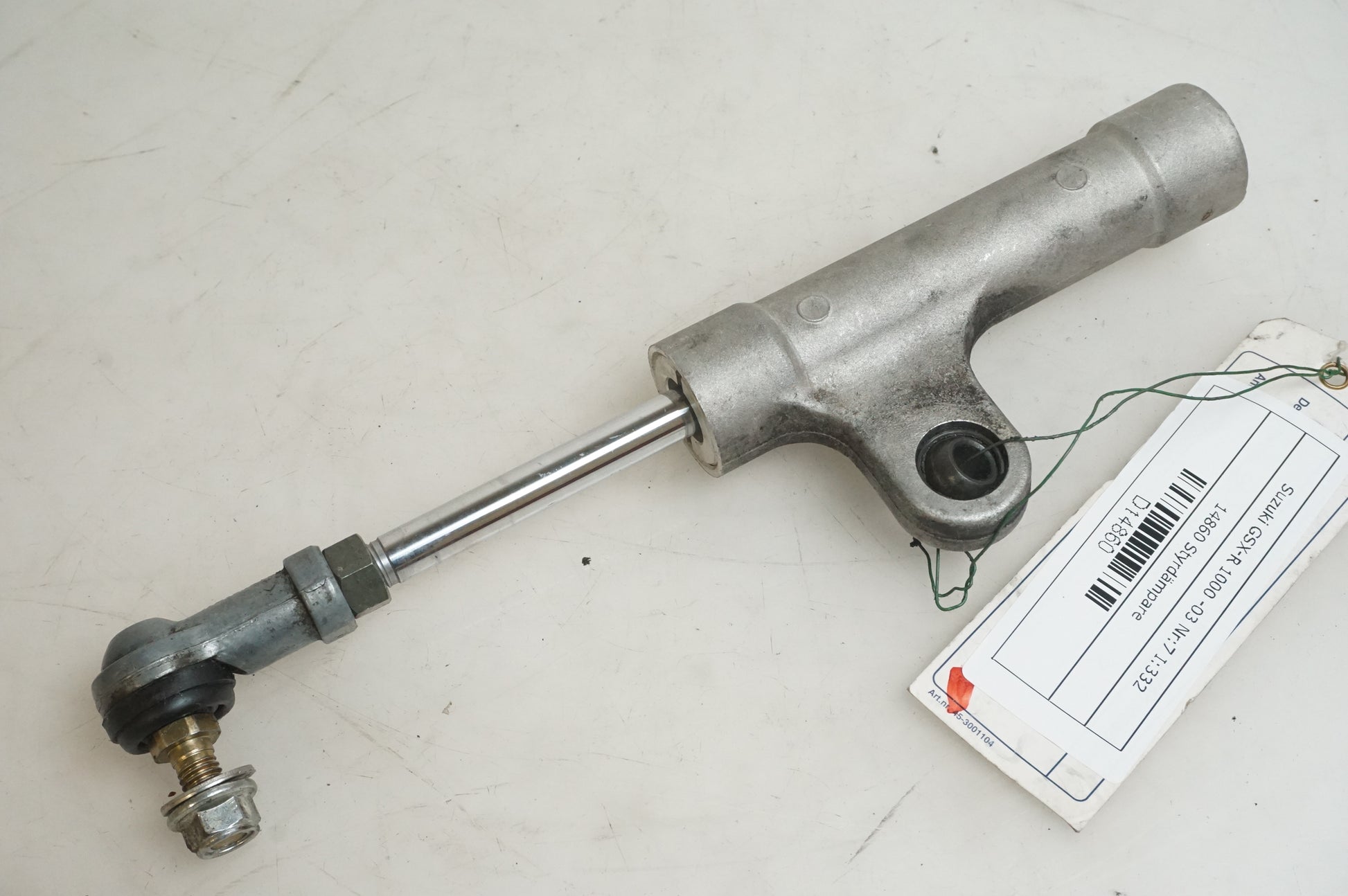 Framsidan på Styrdämpare från en Suzuki GSX-R 1000 -2003 motorcykel.