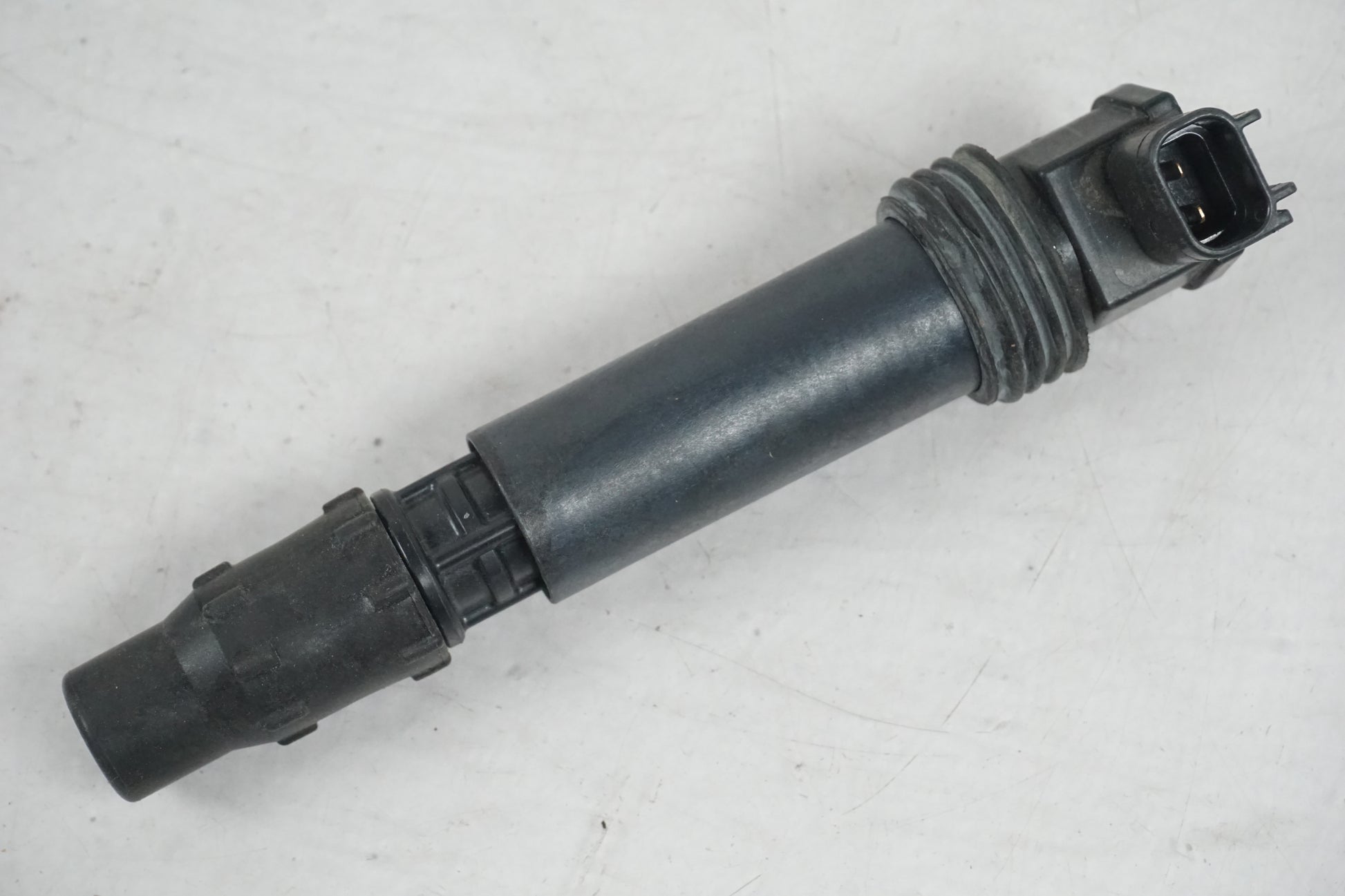 Framsidan på Tändspole från en Triumph Daytona 675 -2009 motorcykel.