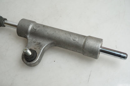 Höger sida på Styrdämpare från en Suzuki GSX-R 1000 -2003 motorcykel.