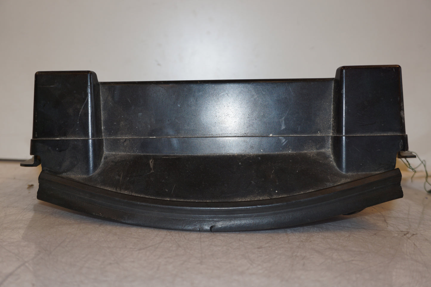 Vänster sida på Instrumentpanel från en Kawasaki GPX 750 R -1987 motorcykel.