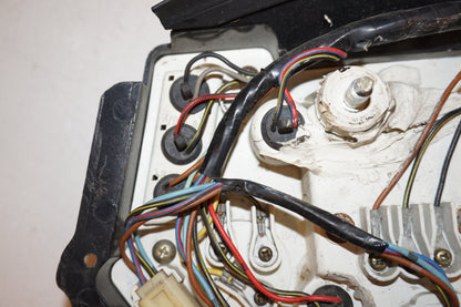 Extrabild2 på Instrumentpanel från en Kawasaki GPX 750 R -1987 motorcykel.