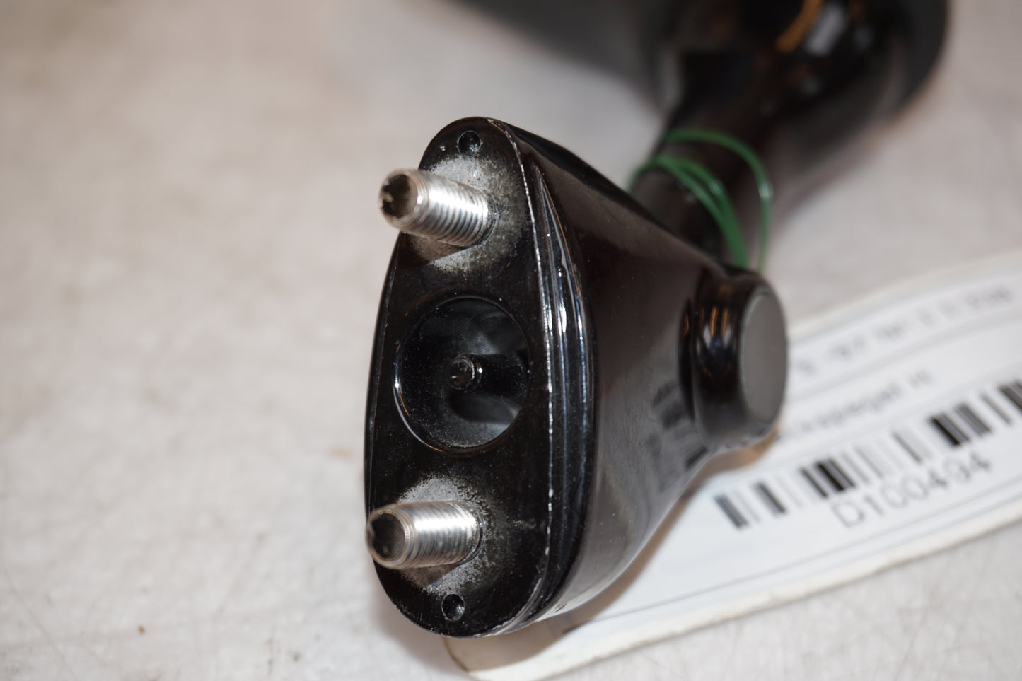 Snett uppifrån på Backspegel från en Suzuki TL 1000 S -1997 motorcykel.