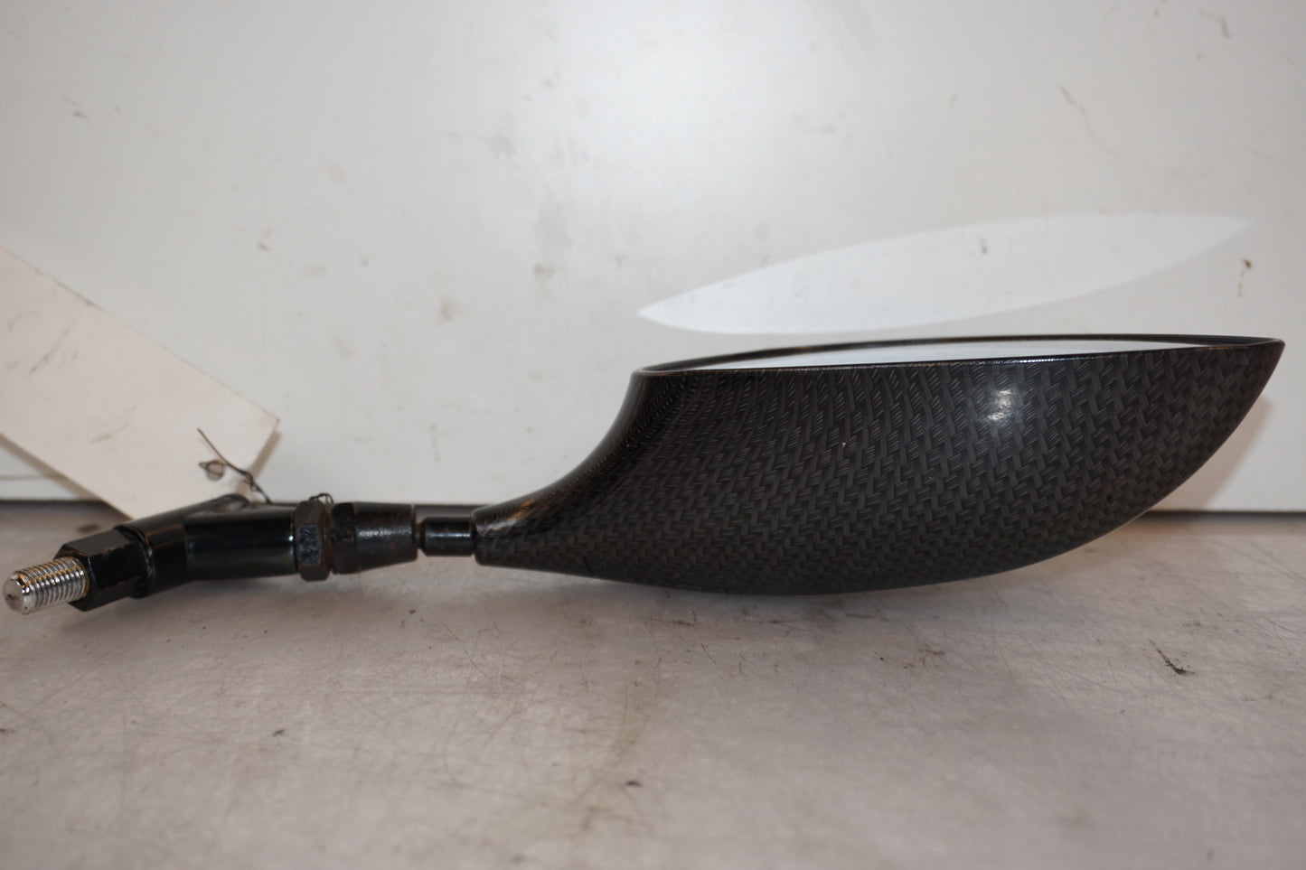 Baksidan på Backspegel från en Suzuki DL 1000 -2003 motorcykel.