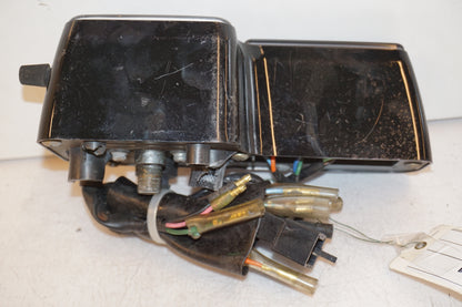 Baksidan på Instrumentpanel från en Honda XL 125 R -1998 motorcykel.