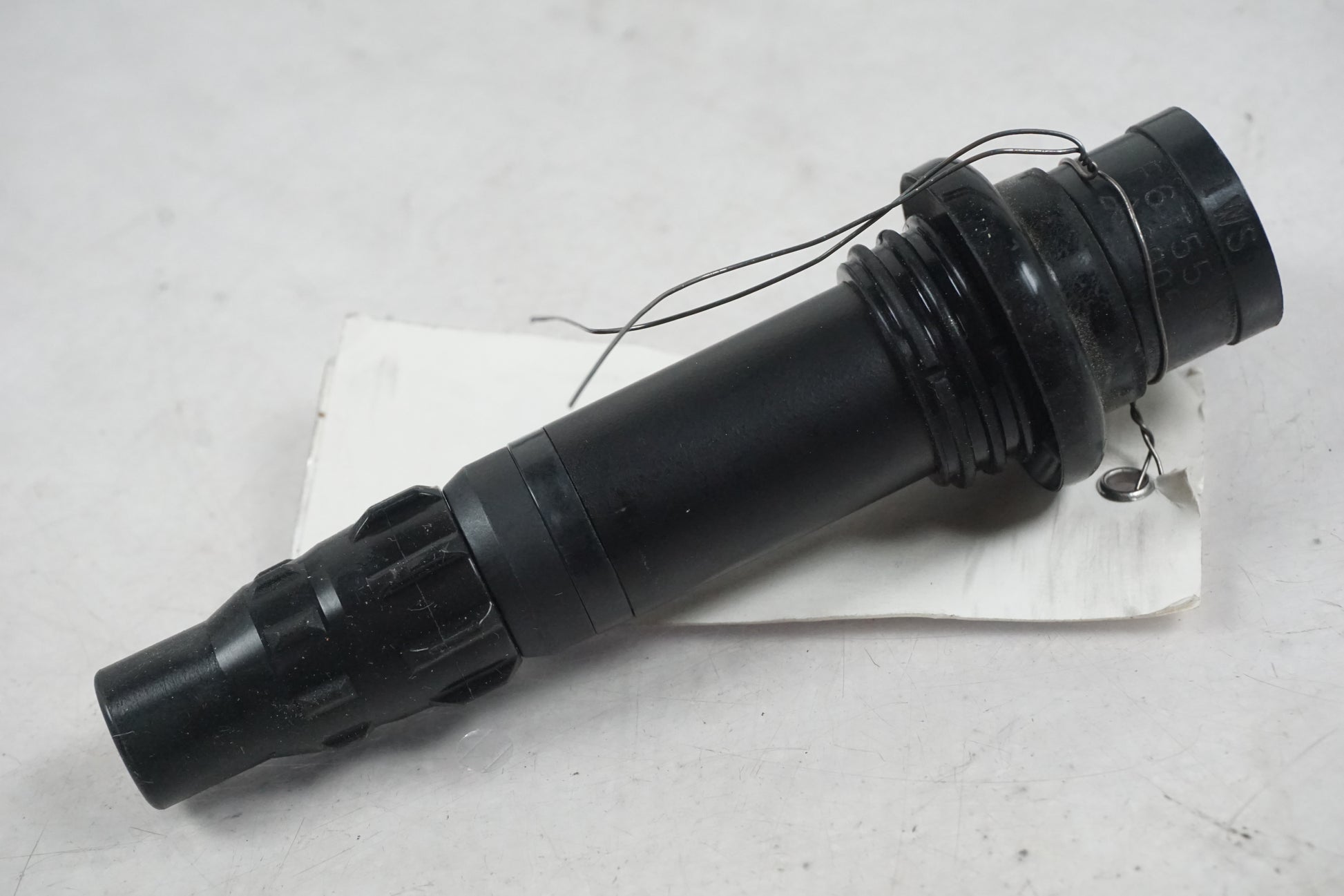 Baksidan på Tändspole från en Yamaha MT-07 Tracer -2016 motorcykel.