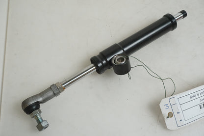 Framsidan på Styrdämpare från en BMW S 1000 RR -2011 motorcykel.