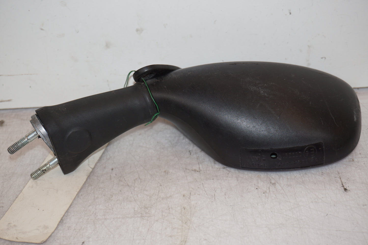 Baksidan på Backspegel från en Kawasaki ZX-6R -2002 motorcykel.