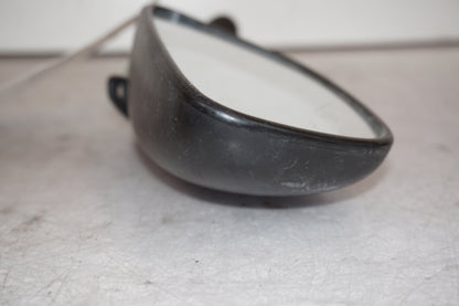 Snett nerifrån på Backspegel från en Kawasaki ZX-6R -2002 motorcykel.