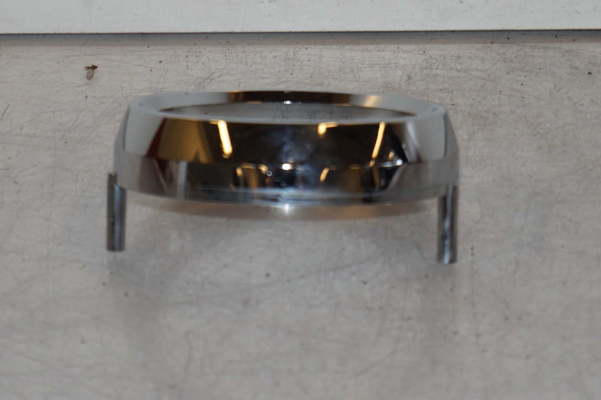 Framsidan på Kromring från en Kawasaki ER 5 -1998 motorcykel.