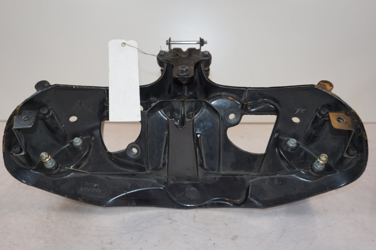 Snett uppifrån på Toppkåpstag från en Triumph Daytona T 595 -1998 motorcykel.