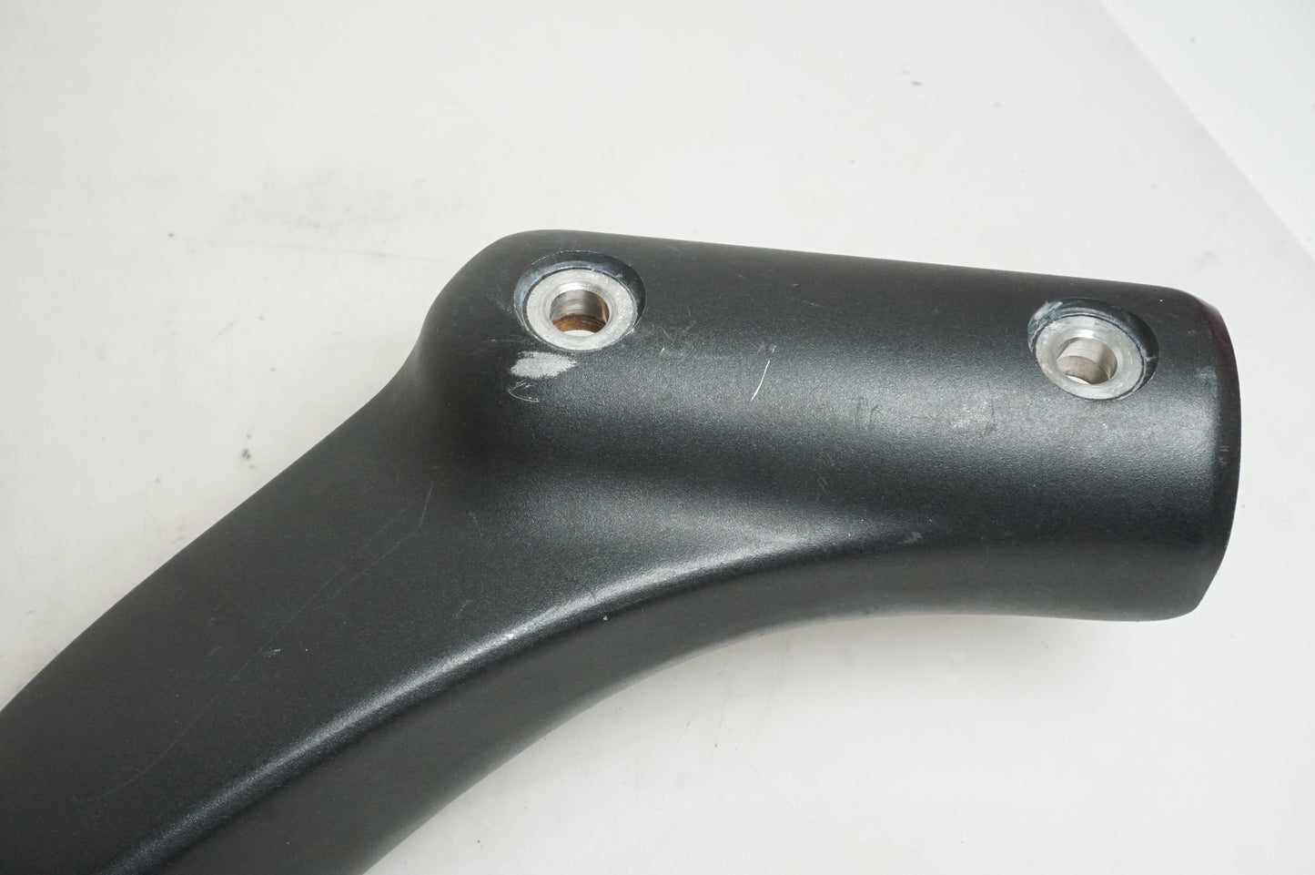 Höger sida på Bakskärmstag från en Yamaha XV 1700 -2003 motorcykel.