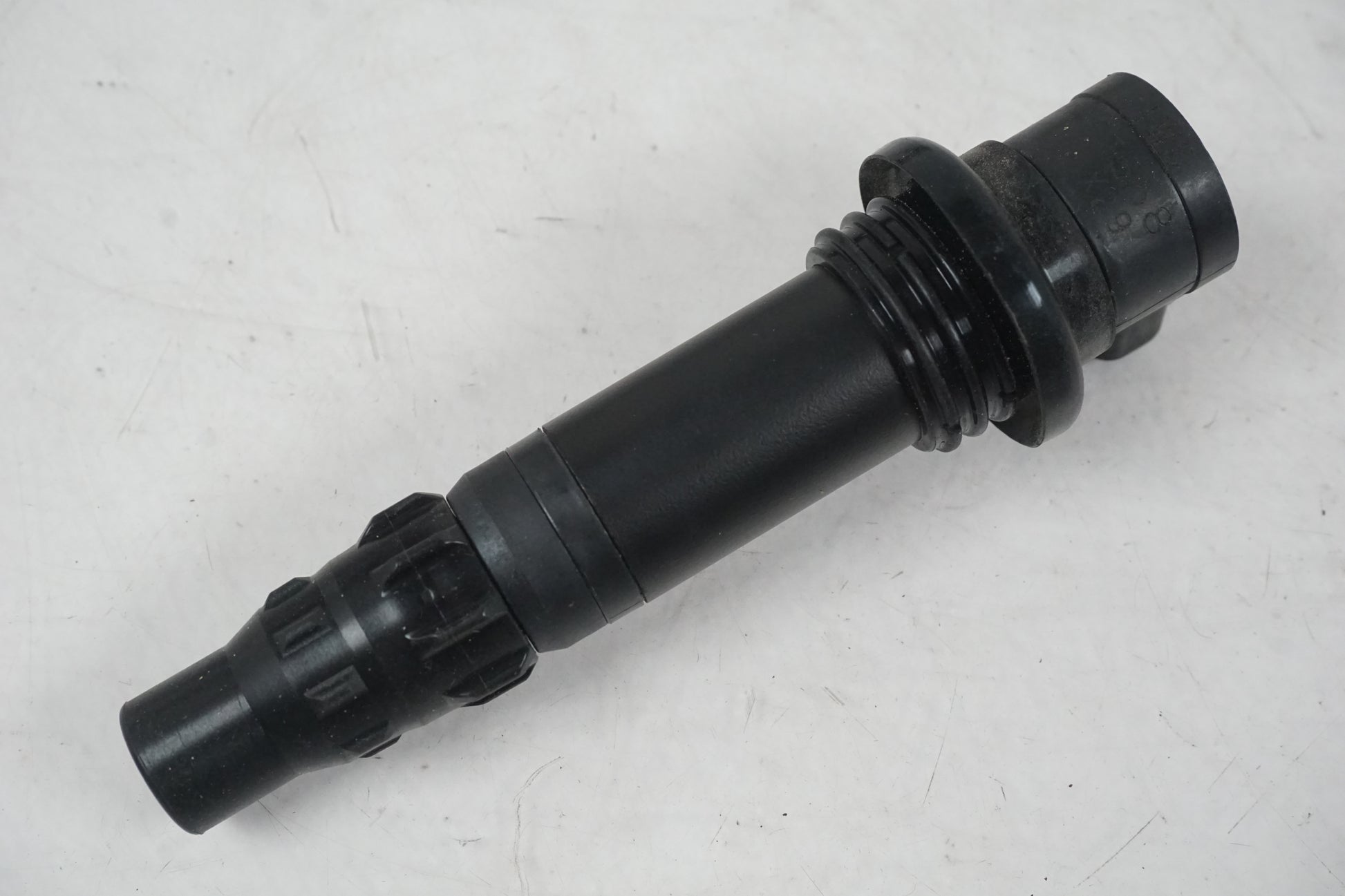 Baksidan på Tändspole från en Yamaha MT-07 -2014 motorcykel.