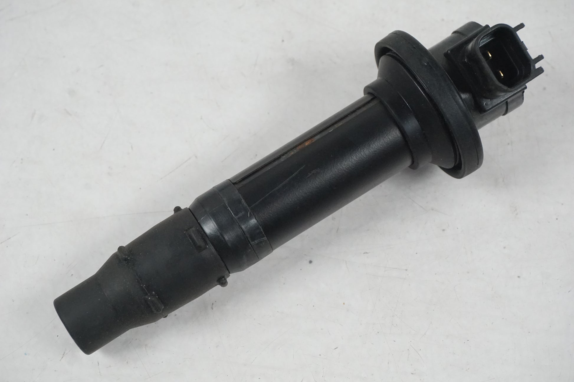 Framsidan på Tändspole från en Yamaha YZF R6 -1999 motorcykel.